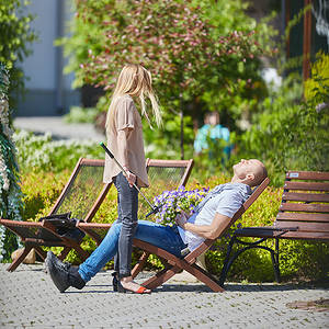 gallery/2018/2018_05_26_Moscow_Zoo_Elena_Family_Grandparents_Street_Walk